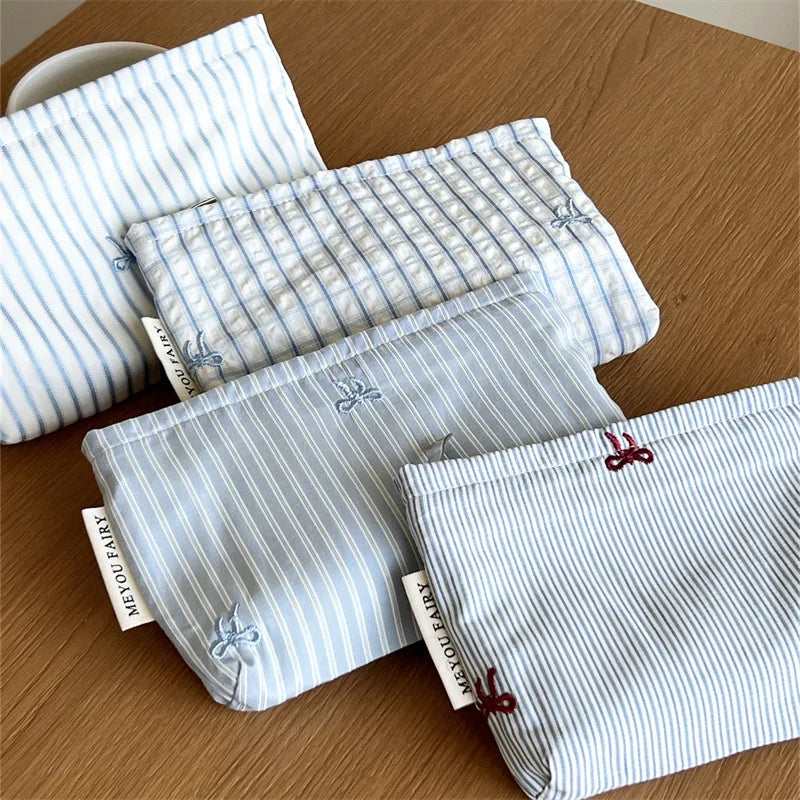 Embroidered Bow Gingham Mommy Pouch – zip pouch