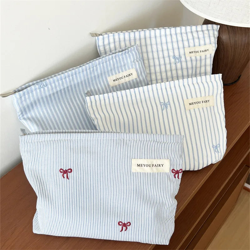 Embroidered Bow Gingham Mommy Pouch