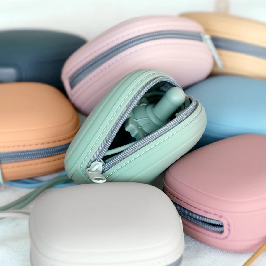 Silicone Pacifier Case with Zipper