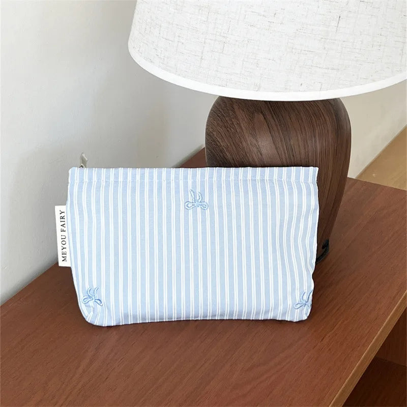 Embroidered Bow Gingham Mommy Pouch