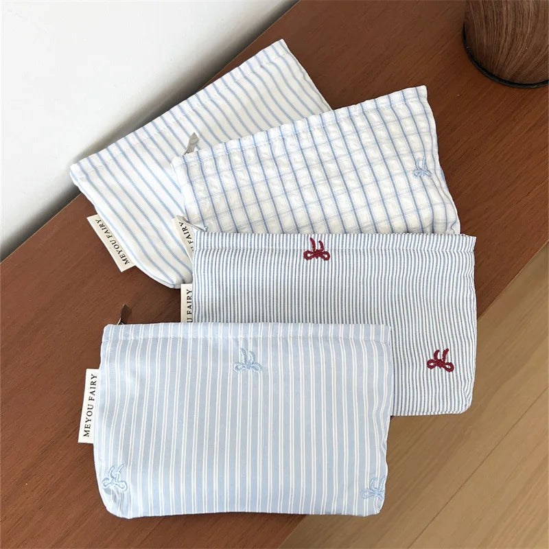 Embroidered Bow Gingham Mommy Pouch