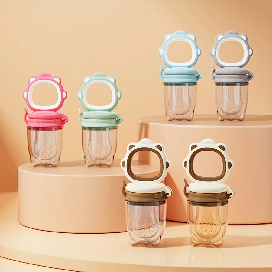 Lion Fresh-Food Feeder with Silicone Mesh
