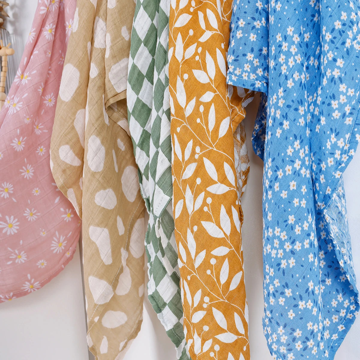 5pc Muslin Burp Cloth Set